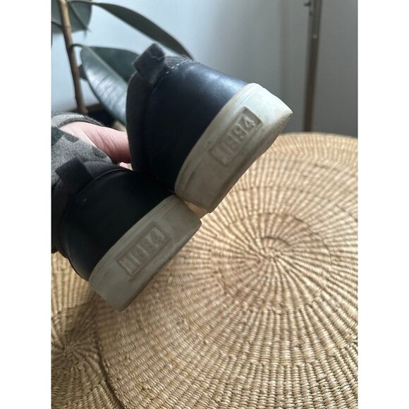 Old Navy women’s size 5 gray slip on shoes - Picture 7 of 8